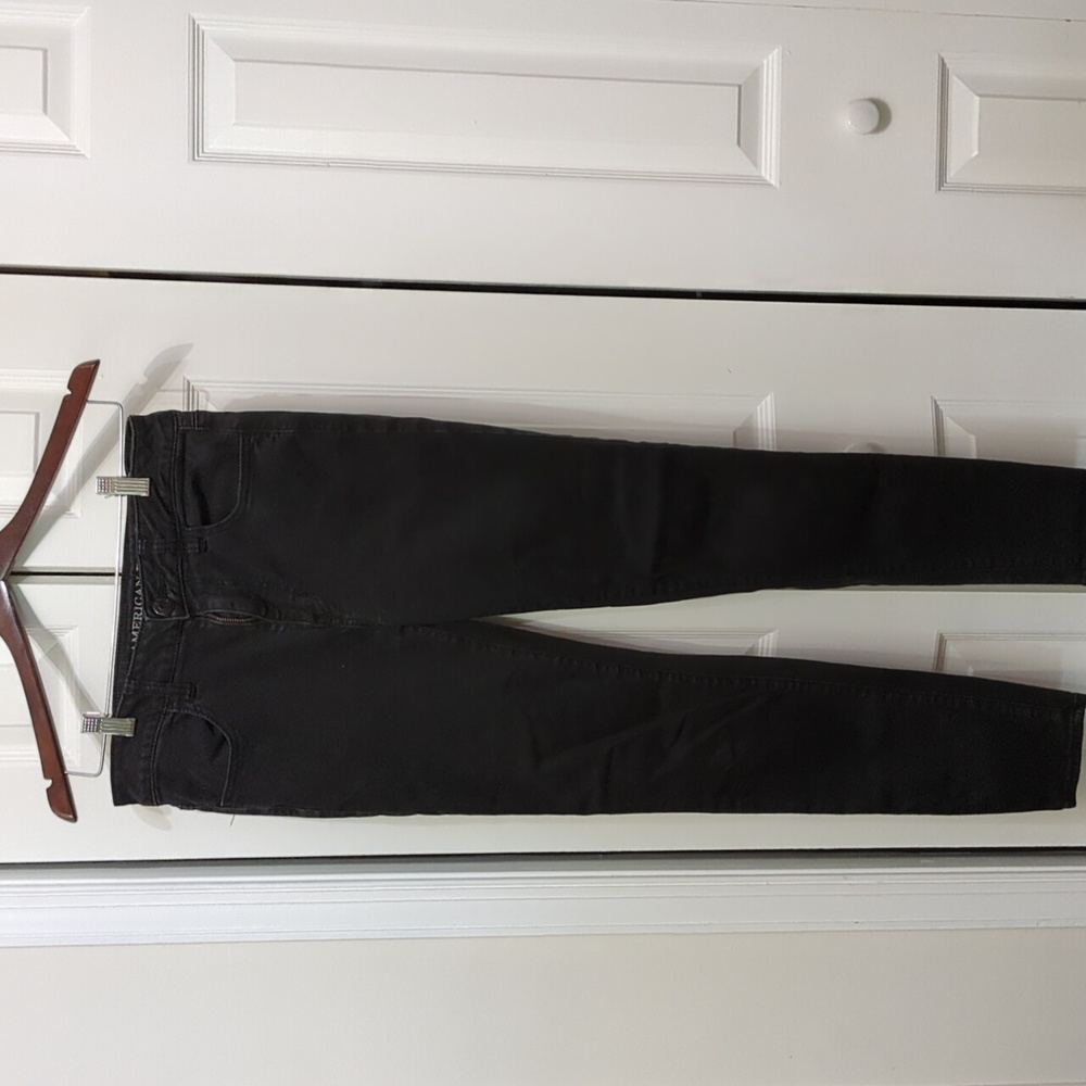 American Eagle Women's size 8 High-Rise Jegging black